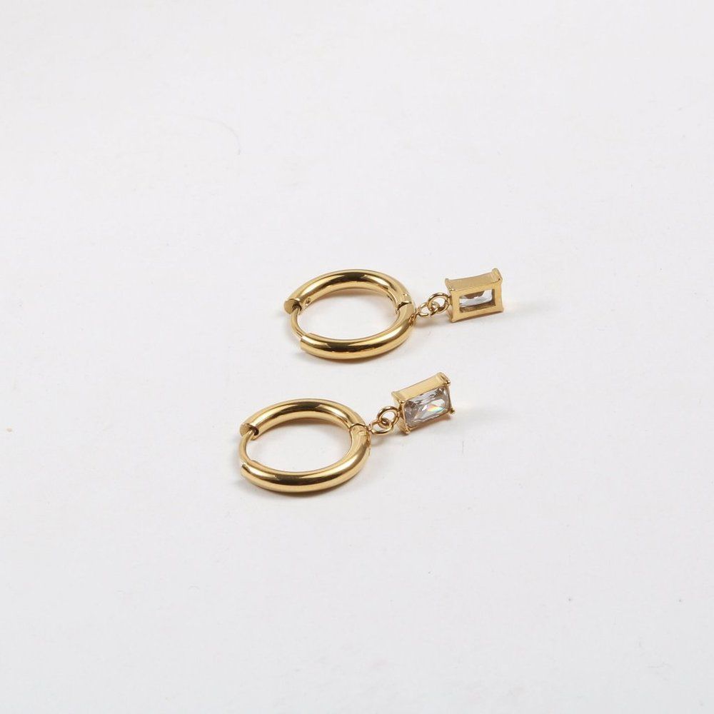 Real 18K Gold Plated Stainless Steel Huggie Hoop Baguette Crystal Earrings - Picture 5 of 6